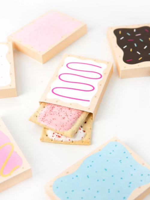 Tempting Toaster Pastry Treat Box Tempting Toaster Pastry Treat Box