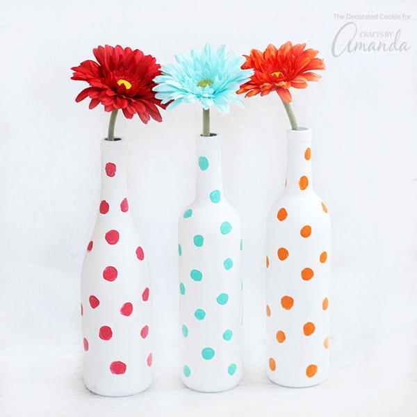 Polka Dot Wine Bottle DIY Vase Polka Dot Wine Bottle DIY Vase