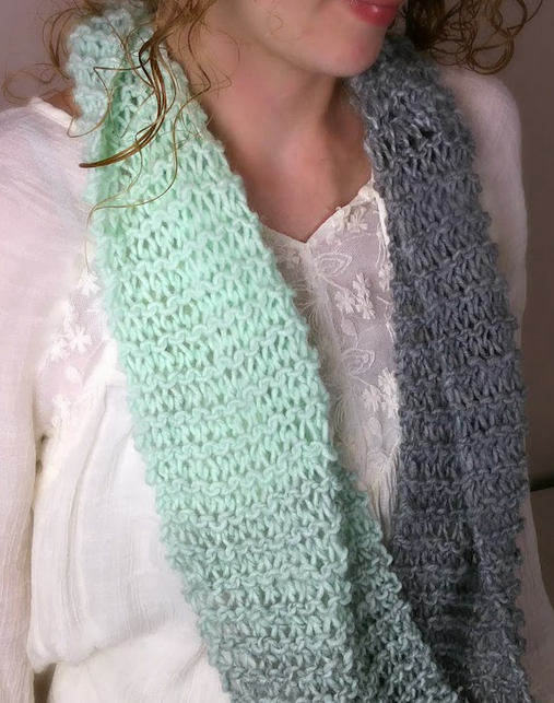 Beginners Knit Infinity Scarf
