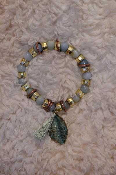 DIY Mixed-Metals Patinated Stretch Bracelet DIY Mixed-Metals Patinated Stretch Bracelet