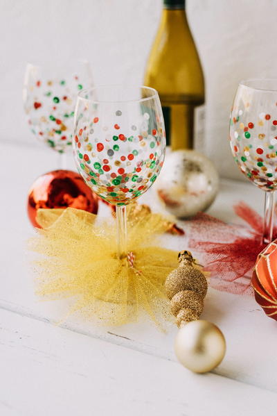 Festive Confetti DIY Wine Glasses