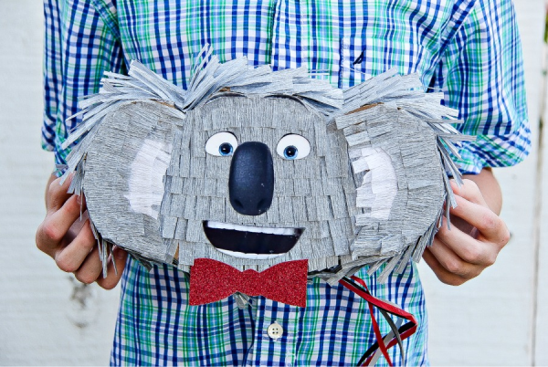 Sing-Inspired DIY Pinata Sing-Inspired DIY Pinata