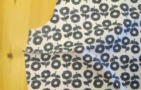Vintage Style Dress Tutorial Without a Pattern Vintage Style Dress Tutorial Without a Pattern