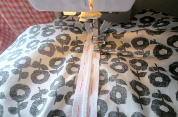 Vintage Style Dress Tutorial Without a Pattern Vintage Style Dress Tutorial Without a Pattern