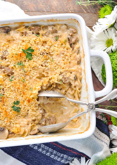 Dump-and-Bake Beef Stroganoff Casserole Dump-and-Bake Beef Stroganoff Casserole
