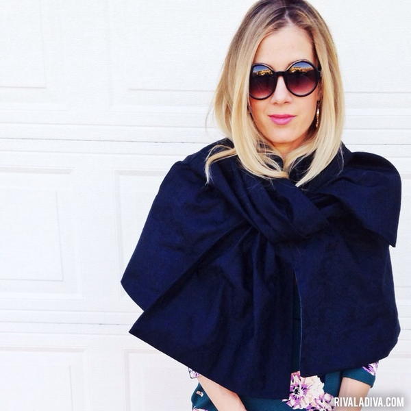 DIY Marc Jacobs Bow Cape DIY Marc Jacobs Bow Cape