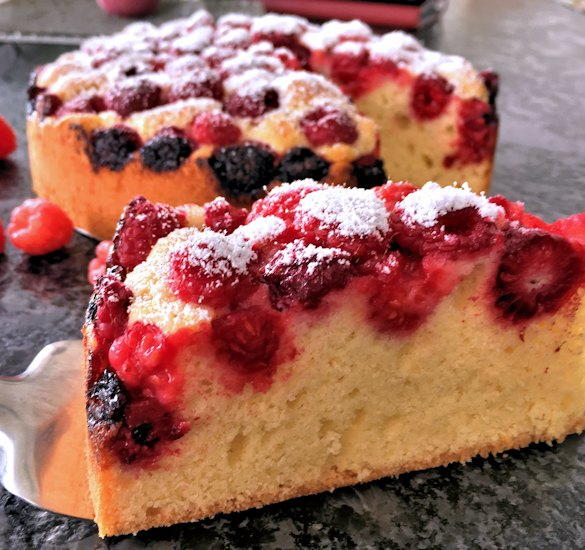 Raspberry Sponge Cake Raspberry Sponge Cake