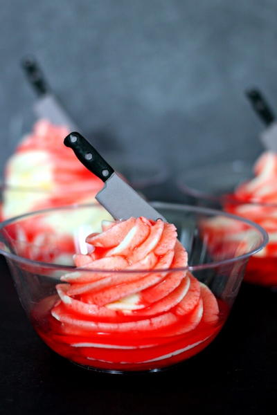 Murderous Cheesecake Mousse With Strawberry Sauce Murderous Cheesecake Mousse With Strawberry Sauce