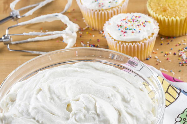 Creamy Vanilla Frosting