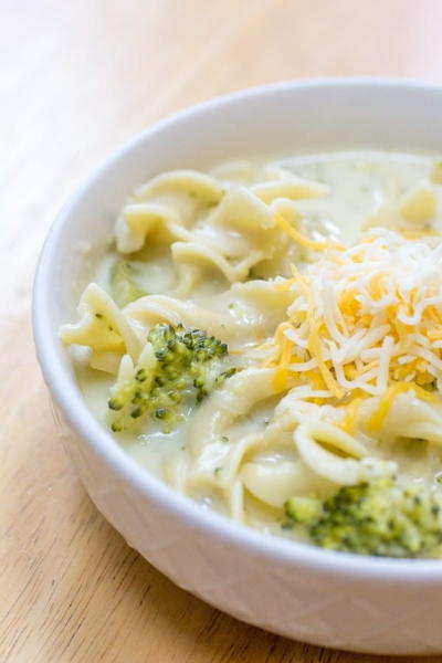 Cheesy Broccoli Noodles