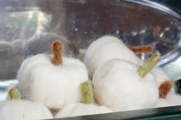 Mini Needle Felted Pumpkins Mini Needle Felted Pumpkins