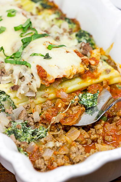 Cheesy Beef Manicotti Cheesy Beef Manicotti