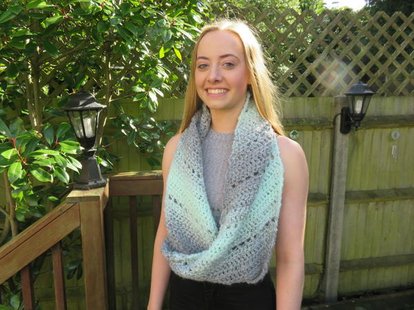 Spearmint Stars C2C Cowl Spearmint Stars C2C Cowl
