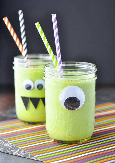 4-Ingredient Monster Green Smoothie 4-Ingredient Monster Green Smoothie