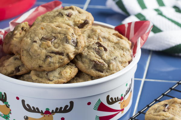 Chunky Hazelnut Toffee Cookies Chocolate Hazelnut Toffee Cookies