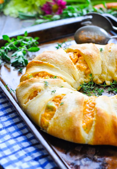 Buffalo Chicken Dip Crescent Ring