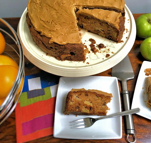 Delicious Old Fashioned Apple Cake Delicious Old Fashioned Apple Cake