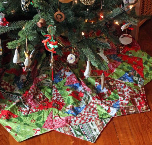 Tis the Season Christmas Tree Skirt