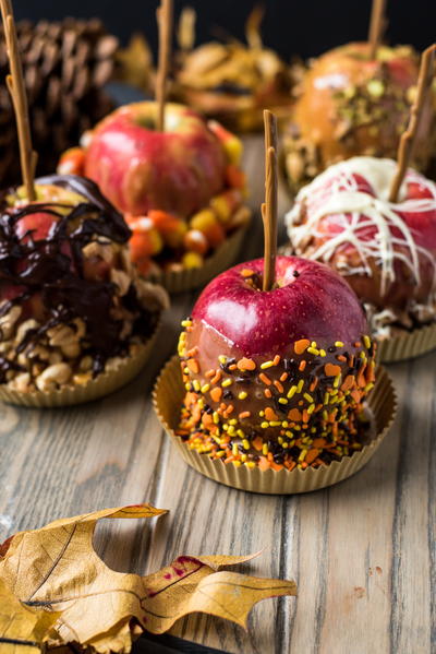 How to Make Caramel Apples How to Make Caramel Apples