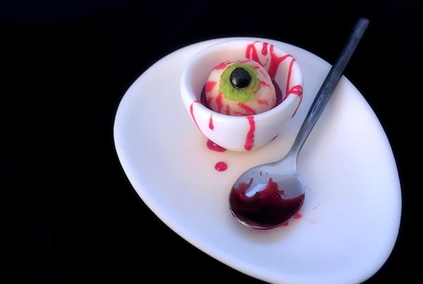 Halloween chocolate eyeballs Halloween chocolate eyeballs