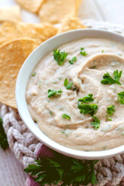 White Bean Garlic Hummus White Bean Garlic Hummus