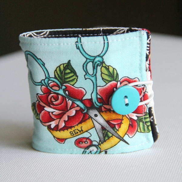 Airplane Friendly Mini Sewing Kit Airplane Friendly Mini Sewing Kit