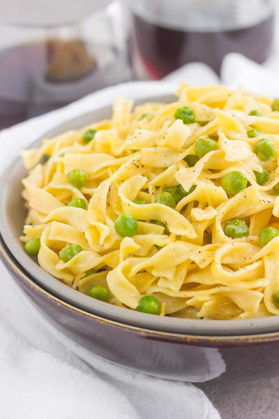 Creamy Skillet Noodles with Peas Creamy Skillet Noodles with Peas