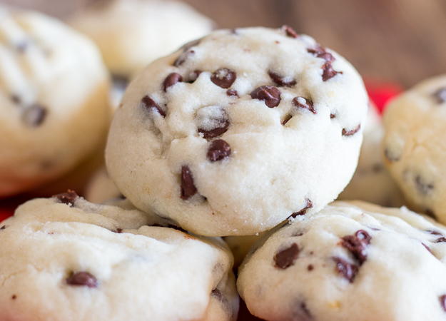 Easy Chocolate Chip Whipped Shortbread Easy Chocolate Chip Whipped Shortbread