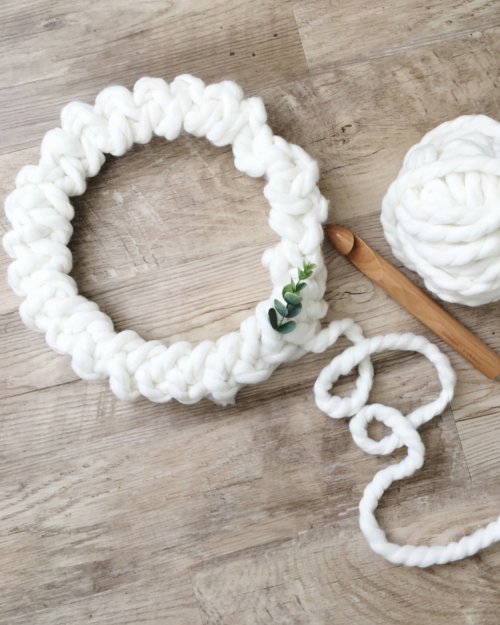 Modern Christmas Wreath Modern Christmas Wreath_1