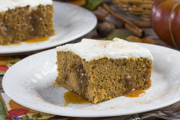 Caramel Pumpkin Poke Cake