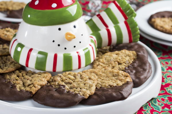 Chocolate-Dipped Lace Cookies