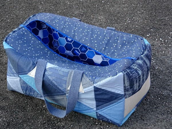 Triangle Travel Tote Triangle Travel Tote