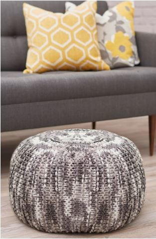 Knit Pouf with Pizzazz