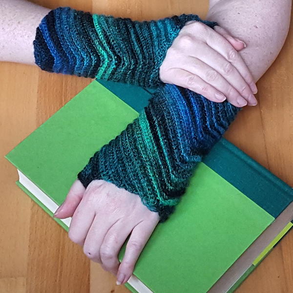 Sankaku Fingerless Gloves Sankaku Fingerless Gloves