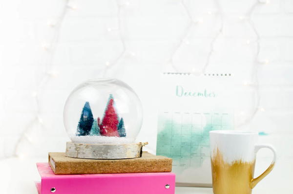 DIY Snow Globe DIY Snow Globe