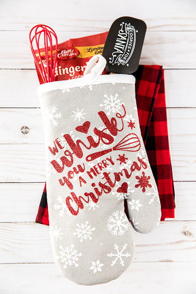 Easy Christmas Oven Mitt Gift