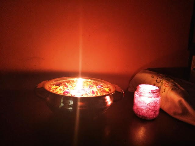 Easy DIY Glitter Jar and Tealight Candles Easy DIY Glitter Jar and Tealight Candles