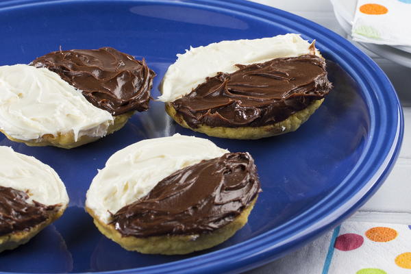 Black and White Cookies