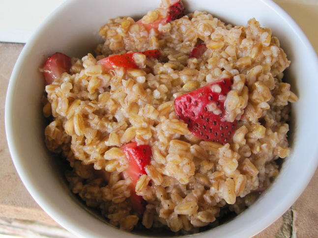Farro Porridge with Coconut Milk and Strawberries Farro Porridge with Coconut Milk and Strawberries