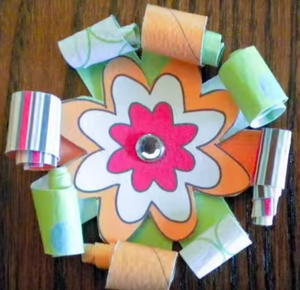 Paper Trunk Video: How to Make Loop Flowers
