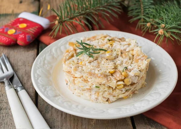 Chicken and Corn Salad with Egg Pancakes Chicken and Corn Salad with Egg Pancakes