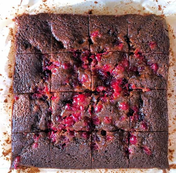 Cranberry gingerbread cake Cranberry gingerbread cake