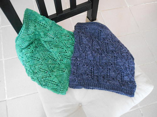 Lambrusque Knit Cowl Lambrusque Knit Cowl