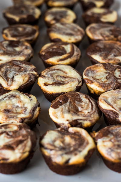 Peppermint Cheesecake Brownie Bites