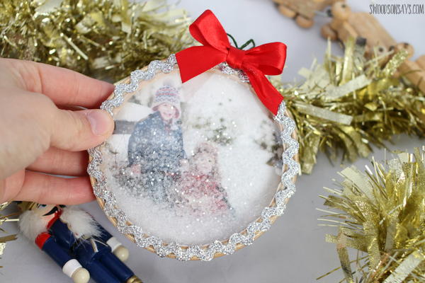 DIY Snowglobe Ornament DIY Snowglobe Ornament
