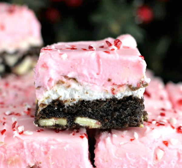 Peppermint Crunch Buttercream Marshmallow Brownies Peppermint Crunch Buttercream Marshmallow Brownies