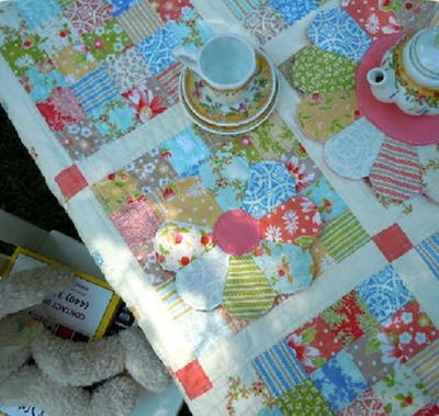 Delightful Dresden Flower Placemats Delightful Dresden Flower Placemats