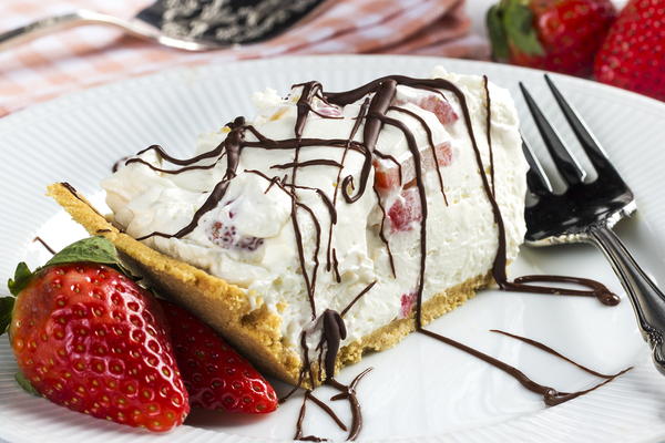 No-Bake Strawberry Cheesecake