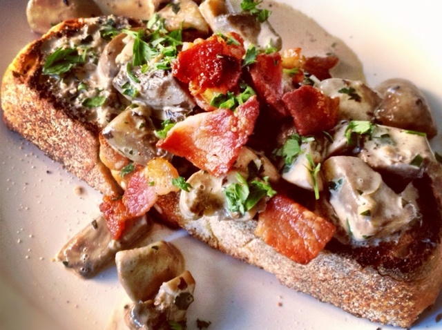 Creamy Garlic Mushrooms on Toast Creamy Garlic Mushrooms on Toast