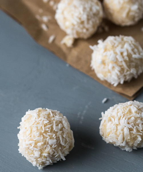 Raw Lemon Pound Cake Bites Raw Lemon Pound Cake Bites